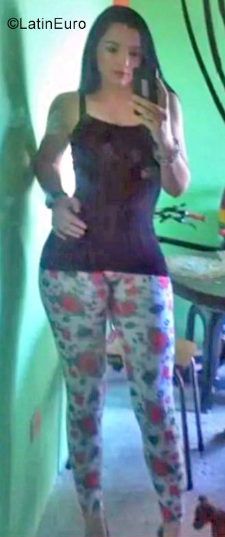 Date this beautiful Venezuela girl Kerlin from San Cristobal VE4200