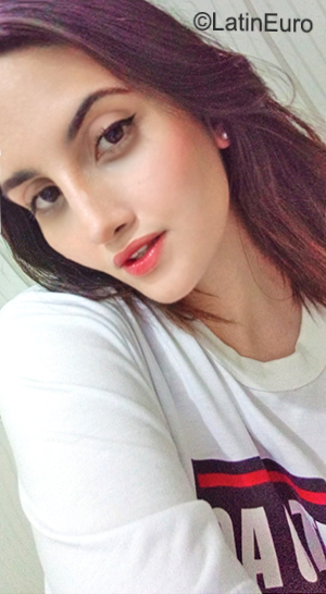 Date this attractive Brazil girl Gabrielle from Vilhena BR11878