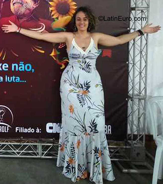 Date this gorgeous Brazil girl Cristiane from Salvador BR11881