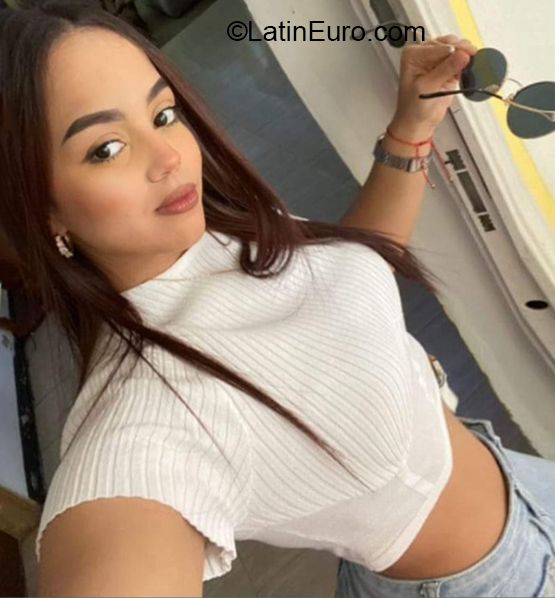 Date this gorgeous Colombia girl Sofia from Cartagena CO32064