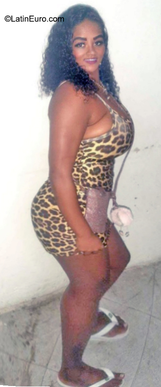 Date this foxy Brazil girl Priscila from Salvador BR11930