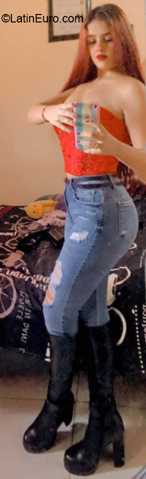 Date this fun Colombia girl Andrea from Medellin CO31872