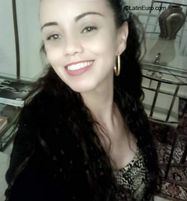 Date this foxy Brazil girl Maria Estela from Castro BR12091