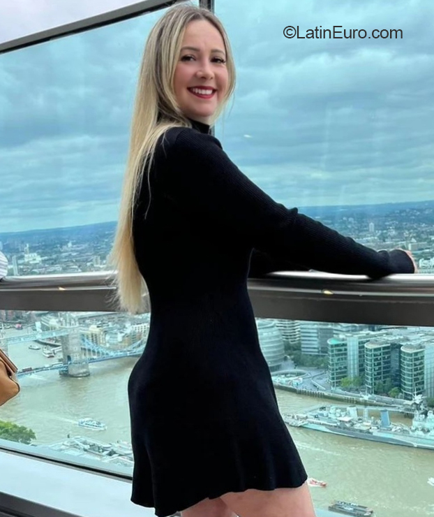Date this stunning United Kingdom girl Suelem from London GB1054