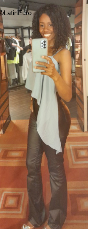 Date this sensual Brazil girl Julinha from Sao Paulo BR12177
