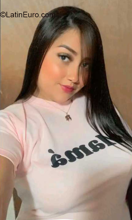 Date this hard body Venezuela girl Keyla from Maracaibo VE4276