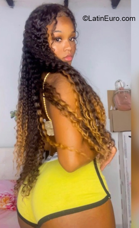Date this georgeous Colombia girl Alejandra from Medellin CO32083