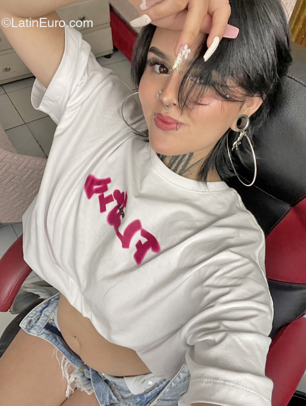 Date this cute Colombia girl Scarlett from Medellin CO32174