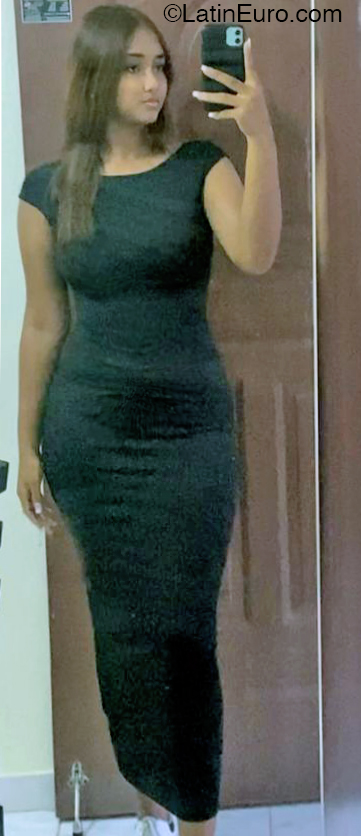 Date this lovely Dominican Republic girl Alia from Distrito Nacional DO43194