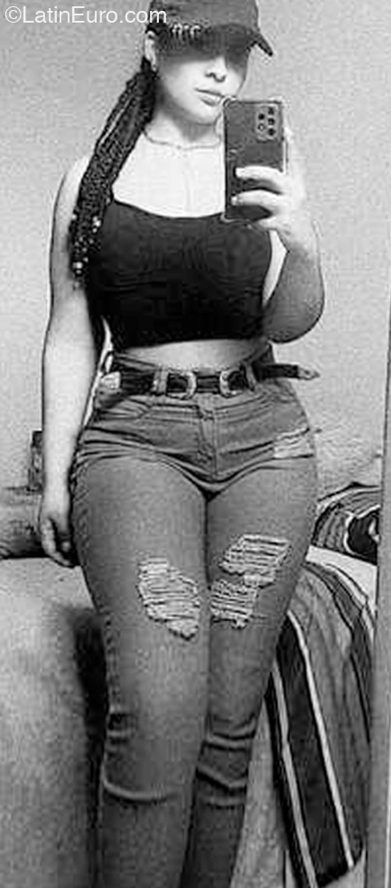 Date this gorgeous Dominican Republic girl Ecy20 from Santiago DO44119