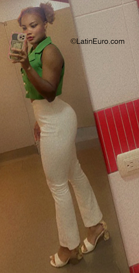 Date this fun Dominican Republic girl Katiana from Higuey DO45046
