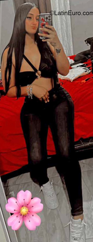 Date this attractive Dominican Republic girl Angie from Santiago DO56203