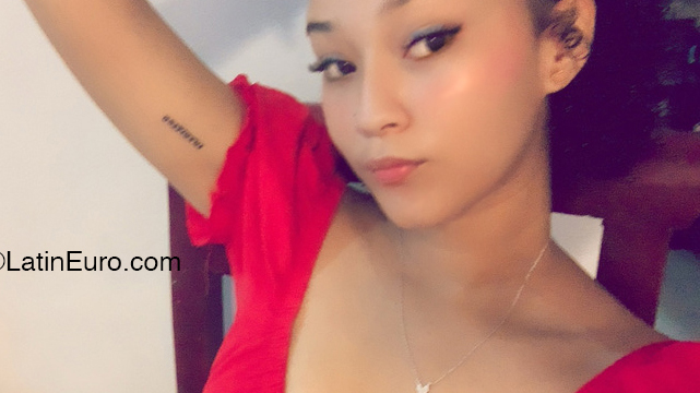 Date this attractive Dominican Republic girl Birginia from Fájanos DO46845