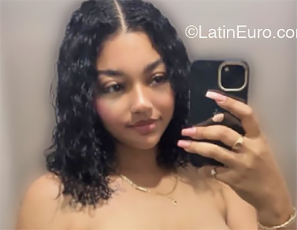 Date this foxy Dominican Republic girl Wilma from La Vega DO46883