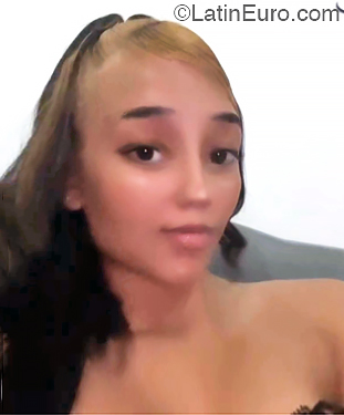 Date this cute Dominican Republic girl Alanna from Santo Domingo DO51958