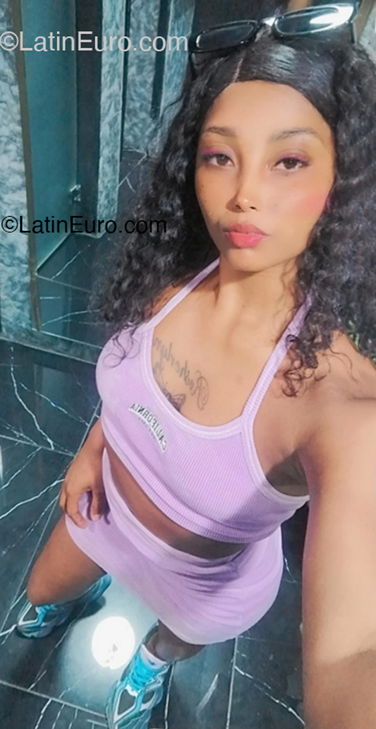 Date this athletic Dominican Republic girl Micaela from Santo Domingo DO52469