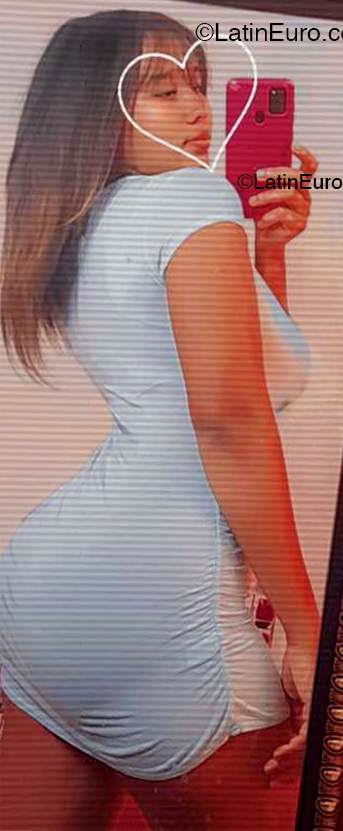 Date this athletic Dominican Republic girl Arianna from La Vega DO53851