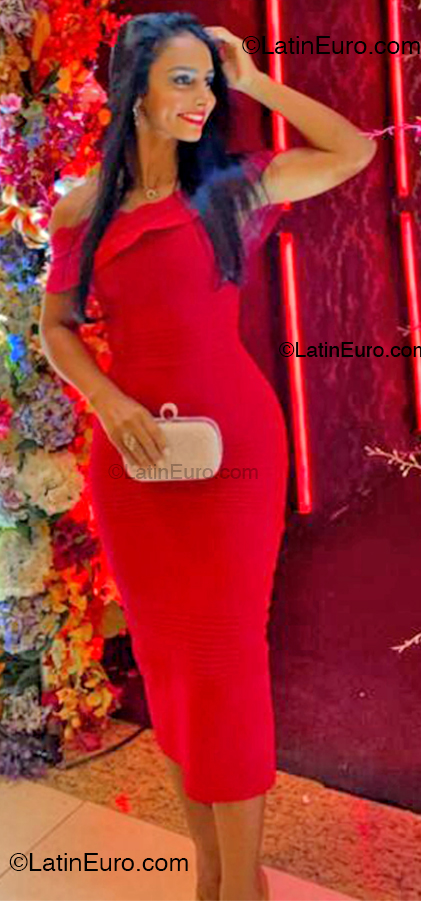 Date this good-looking Brazil girl Jo from Rio Branco BR12325