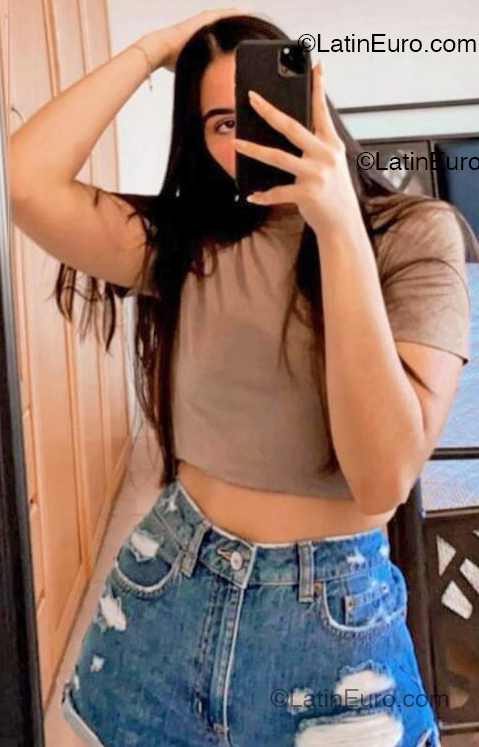 Date this delightful Colombia girl Camila from Medellin CO33186