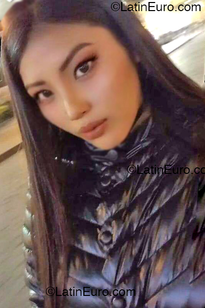 Date this cute Peru girl Yubitza from Arequipa PE2147