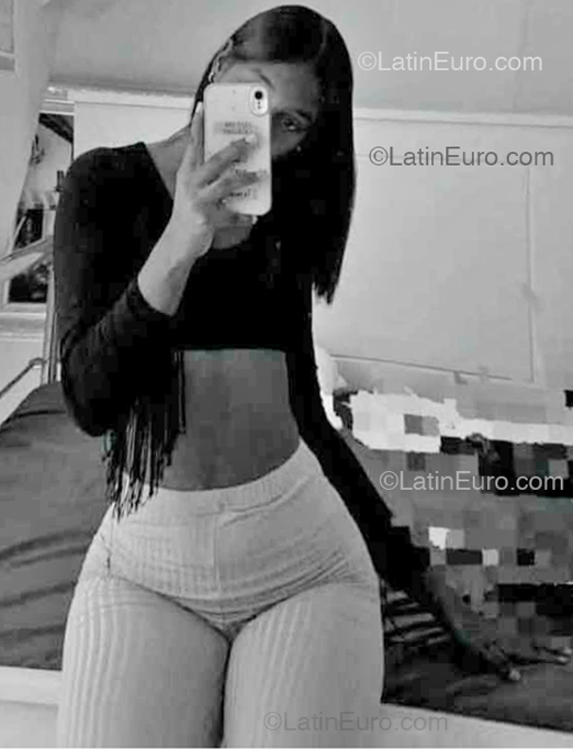 Date this gorgeous Dominican Republic girl Le from Santo Domingo DO54037
