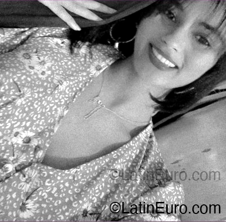 Date this attractive Dominican Republic girl Iris from La Romana DO54517