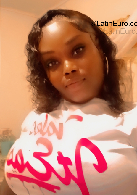 Date this sultry Jamaica girl Realsexy from Jamaica JM2741