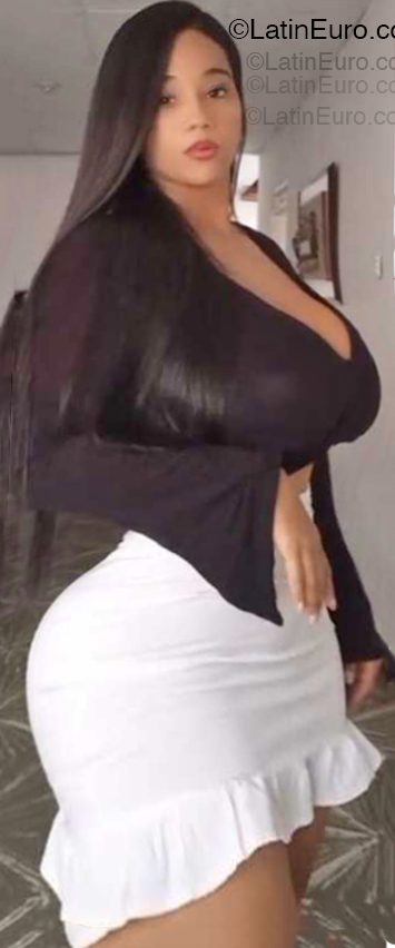 Date this good-looking Colombia girl Candela from Cali CO33319