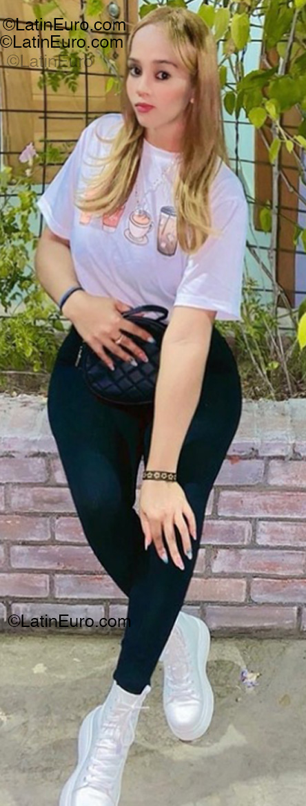 Date this georgeous Dominican Republic girl Annerys from Santo Domingo DO55100