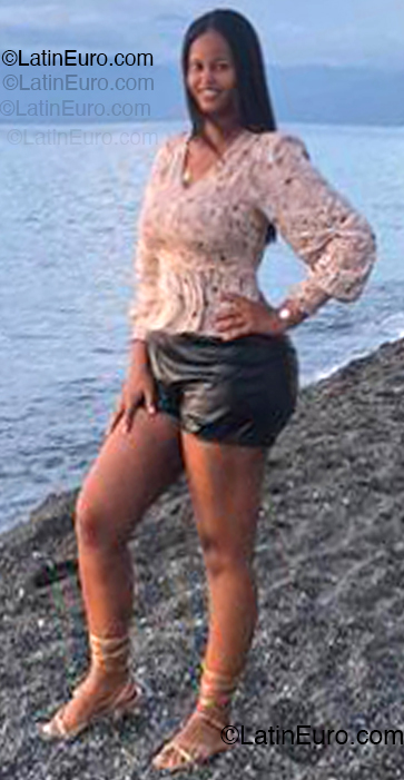 Date this young Dominican Republic girl Yosira from Santo Domingo DO55119