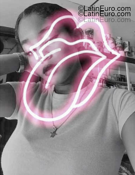 Date this hot Colombia girl Tania from Medellin CO33360