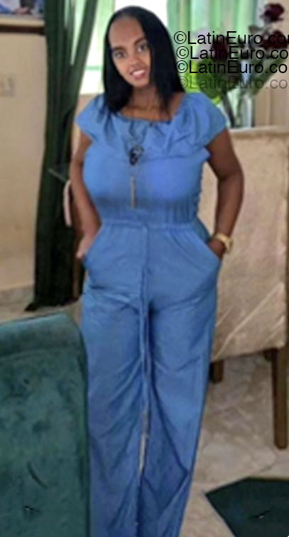 Date this funny Dominican Republic girl Yissel from La Altagracia DO55168