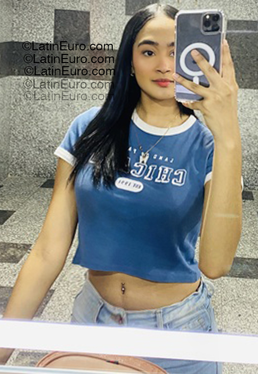 Date this sultry Peru girl Mariagni from Lima PE2148