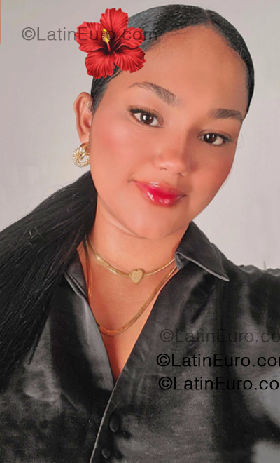Date this tall Venezuela girl Fernanda Mirianny from Caracas VE5331