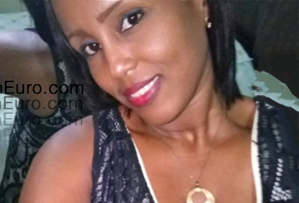Date this sultry Dominican Republic girl Magdalena from Santo Domingo DO55413