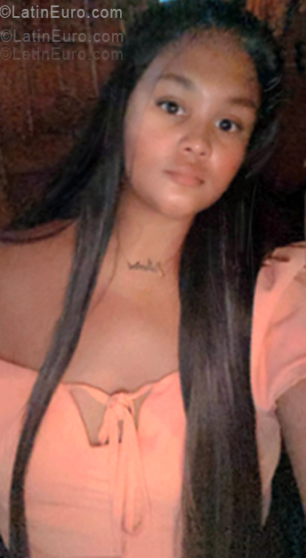 Date this tall Dominican Republic girl Katerina from Puerto Plata DO55563