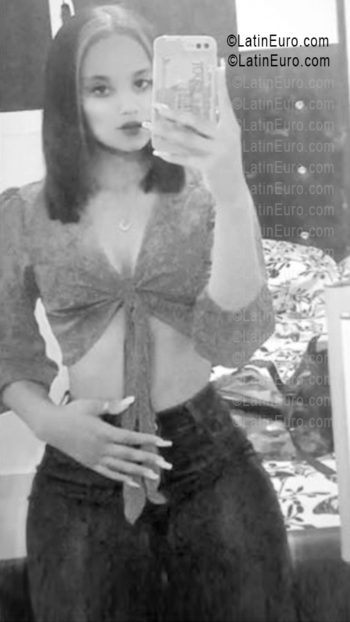 Date this young Dominican Republic girl Kate from Santo Domingo DO56728