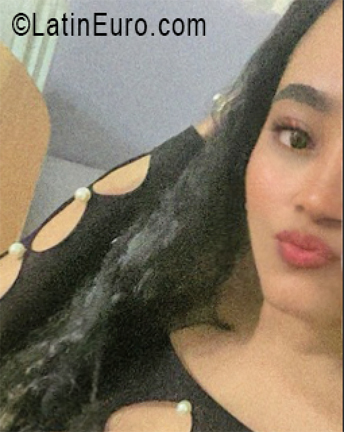 Date this cute Dominican Republic girl Mari from Santo Domingo DO55676