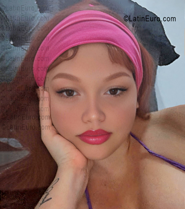 Date this funny Dominican Republic girl Yuleisy from Santo Domingo DO55708