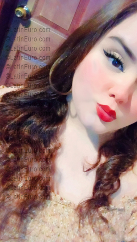 Date this young Honduras girl Isela from San Pedro Sula HN2994