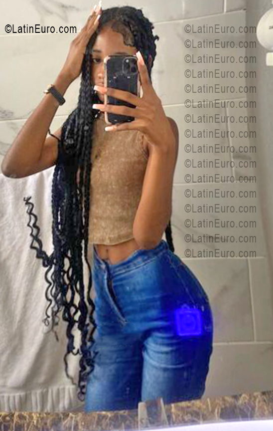 Date this hot Dominican Republic girl Kame from Santiago DO55790
