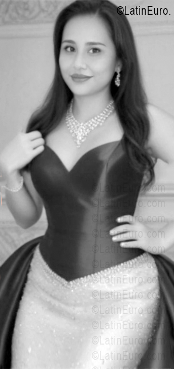 Date this sensual Mexico girl Jazmin from Acapulco MX2783