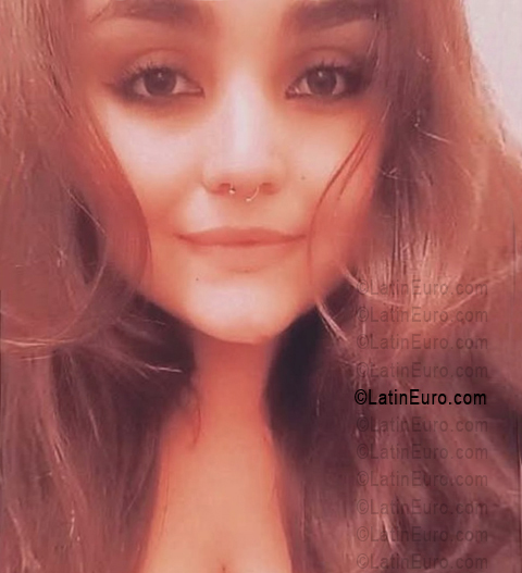 Date this good-looking Chile girl Karol from Santiago CL452
