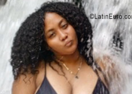 Date this exotic Venezuela girl Verlianis from Caracas VE5582