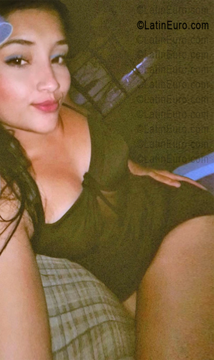 Date this tall Venezuela girl Emely from Maturin VE5596