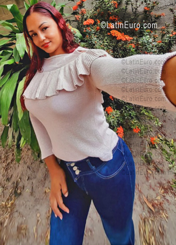 Date this charming Venezuela girl Isabel from Caracas VE5624