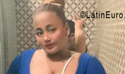 Date this tall Dominican Republic girl Layla from Duarte DO56542