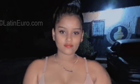 Date this nice looking Dominican Republic girl Maria ysabel from Santo Domingo DO56691