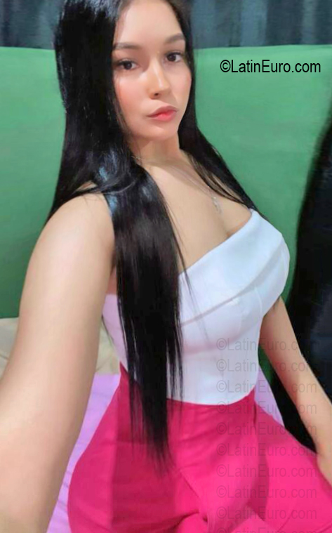 Date this happy Dominican Republic girl MC from Santiago DO56698