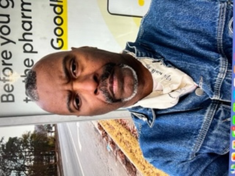 Date this stunning United States man ISAIAH from Bonaire US25613